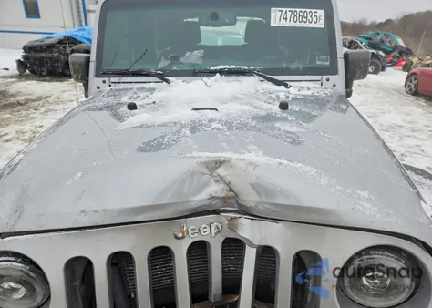 2015 Jeep Wrangler Unlimited Sport z USA, uszkodzony, nr VIN 1C4BJWDG7FL746811